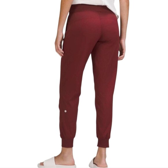 ❤️FINAL SALE❤️ Lululemon Dance Studio Mid-Rise Jogger Red Merlot - Picture 2 of 12